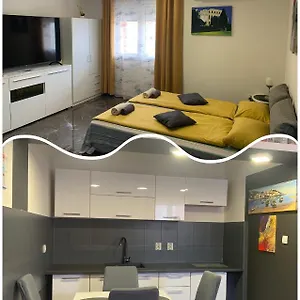 Apartamento Dama Blizina Amfiteatra I Bus Kolodvora ,besplatan Privatni Parking,self-check- In